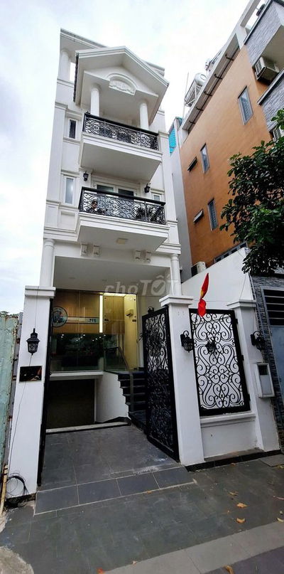 Cho thuê gấp nhà mặt phố 94 Đường số 11, Q2, HCM, 35 triệu VND, 300 m2