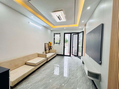 Nhà mới ngõ nông - gần chợ Đồng Dinh - Thạch Bàn - về ở ngay