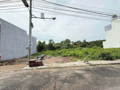 Chính chủ cần bán gấp đất full thổ cử, diên tích 107,8m2, ở Đồng Nai