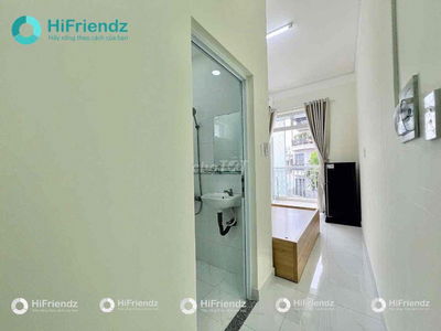 CHO THUÊ PHÒNG STUDIO BAN CÔNG FULL NỘI THẤT MỚI XÂY TIỆN QUA VLU