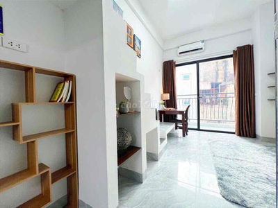 GÁC XÉP FULL ĐỒ BAN CÔNG MỖ LAO THANH BÌNH VÀO LUÔN