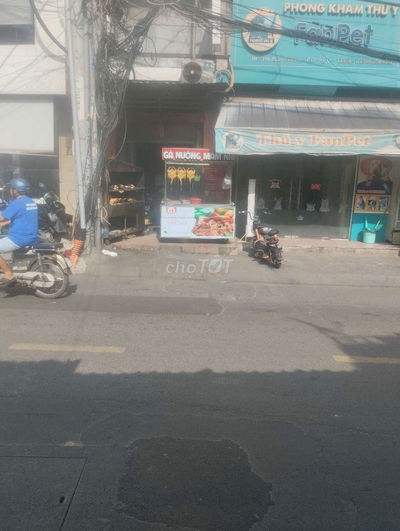 Sang nhượng lại cửa tiệm có doanh thu tốt và khách quen cũ nhiều