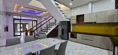 🏡CHO THUÊ NHÀ 2 TẦNG MT NẠI HIÊN ĐÔNG GẦN KHÚC HẠO - View CÔNG VIÊN