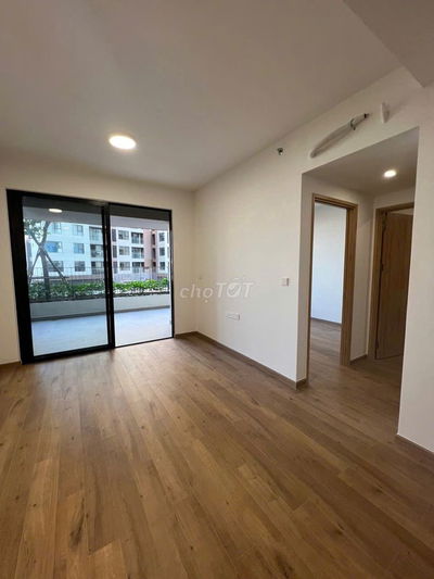 Căn hộ sân vườn *** cho thuê với DT 61m2 + 18m2 sân vườn chỉ 13tr