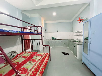 Phòng trệt siêu rộng 37m2, nvs riêng, máy lạnh đủ hết giá tốt