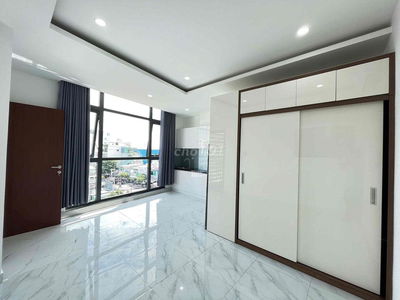 STUDIO CỬA KÍNH, THOÁNG MÁT, FULL NỘI THẤT, Ô TÔ TẬN CỬA, GẦN VLU CS3