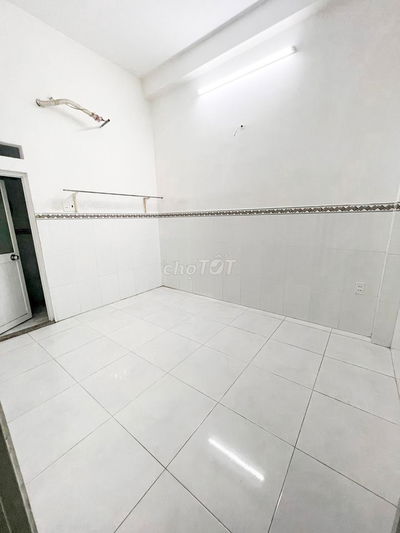 Phòng 15m2 Phan Văn Trị,Q Gò Vấp Gần Emart, ĐH HIU