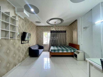 1 phòng ngủ riêng biệt cửa sổ lớn giá tốt ngay Lotte Mart