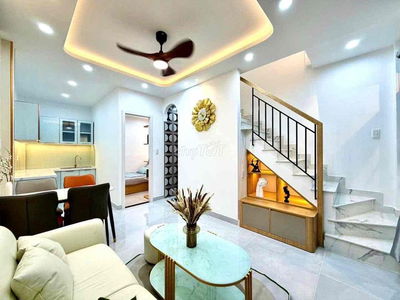 Bán Nhà 2 Tầng 3PN, Hẻm Xe Hơi, Bình Thạnh, 31m2, Chỉ 5.45 Tỷ