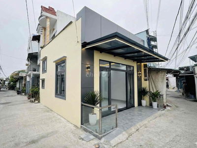 Căn góc 2 mặt tiền đường hẻm Ô tô