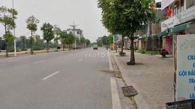 🏢 MẶT PHỐ Ỷ LAN – ĐƯỜNG CONTAINER TRÁNH: 124m², MT 4.5m – đang khai th