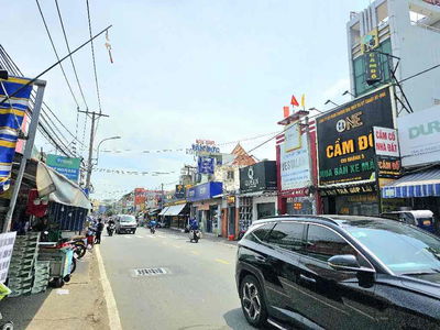 NHÀ MẶT TIỀN ĐÔ XUÂN HỢP  HƠN 8 Tỷ