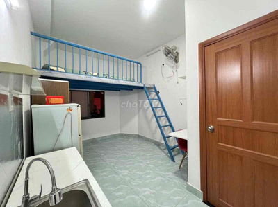 Căn Hộ Có Gác Cửa Sổ Full Nội Thất_Được Nuôi PET_Ngay CV Lê Thị Riêng