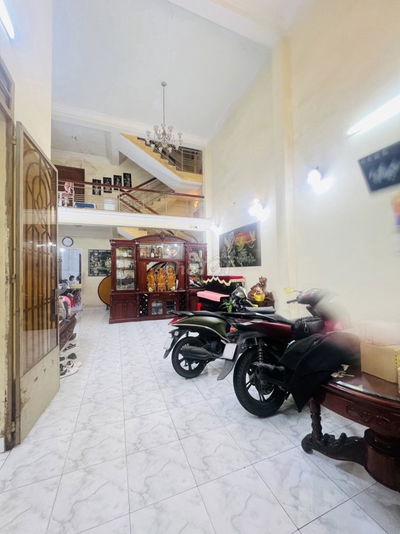 Nhà mặt tiền đường 7 chợ Đo Đạc ngang 5.5m, căn bìa, sổ hồng hoàn công