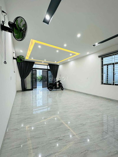 𝐂𝐚̆𝐧 𝐡𝐨̣̂ 𝐜𝐡𝐨 𝐭𝐡𝐮𝐞̂ - 𝐒𝐭𝐮𝐝𝐢𝐨- 𝐜𝐮̛̉𝐚 𝐬𝐨̂̉, 𝐭𝐡𝐚𝐧𝐠 𝐦𝐚́𝐲- 𝐍𝐠𝐮̃ 𝐡𝐚̀𝐧𝐡 𝐒𝐨̛𝐧