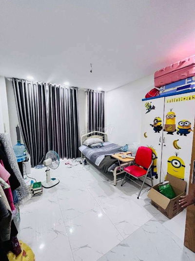 🏡5 tầng bờ kè HOÀNG SA - LÊ VĂN SỸ Q3

4,2 X 15,4m 5 tầng sân thượng,