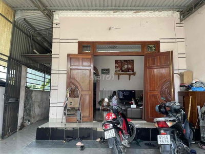 BÁN NHÀ Ở NGAY, DT 103M2, NGANG 6M, SÂN Ô TÔ, NHỈN 3 ĐỒNG TL