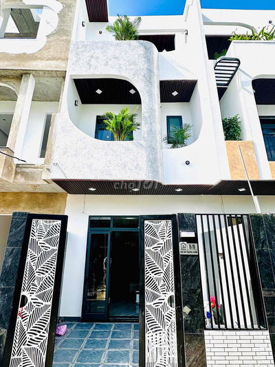 Nhà phố Đẳng Cấp trung tâm An Khê, ngay ngã tư Lê Trọng Tấn