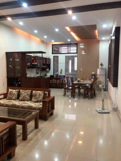 nhà 5 tầng đường 2/9 có thang máy gồm 7 phòng ngủ. Hoà cường Bắc,