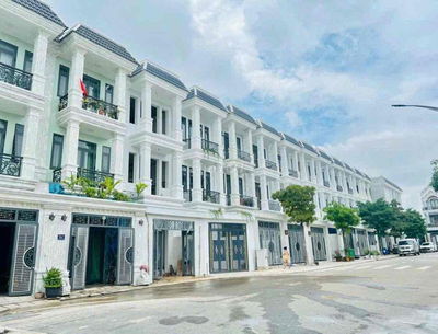 Nhà phố KDC Hoàng Nam 5, phường Tân Bình TP Dĩ An.