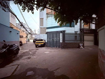 Xe hơi đỗ cửa nhà 2 tầng Phan Văn Trị sát mặt tiền 36m2_ 5,45 tỉ TL