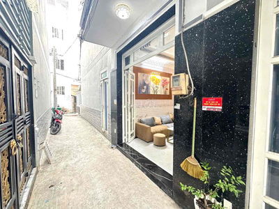 ☎️☎️BÁN NHÀ 2 LẦU - SÂN THƯỢNG - CÁCH MẶT TIỀN ĐƯỜNG HTP 30M - NHÀ BÈ