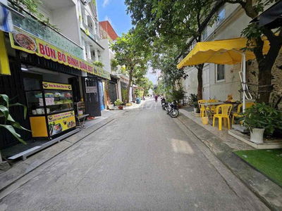 nhà đúc 2 tấm đường 45 phường 14 gò vấp dt: 97m2