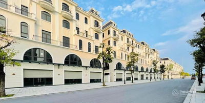 Bán Shop 2 mặt tiền kinh doanh đối diện 10 toà chung cư cao cáp masteri xây dựng 6 tầng giảm 30%