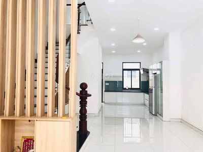 NHÀ PHỐ KHU ĐÔ THỊ LAKEVIEW CITY ĐỖ XUÂN HỢP CAO TỐC ĐẦY ĐỦ NỘI THẤT