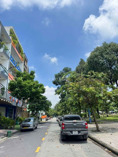 8*16M - 5 TẦNG - 12 PHÒNG - GẦN AEON - ETOWN - NHÀ GA T3