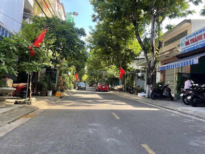 Bán nhà 2 tầng mặt tiền đường Hoài Thanh, Mỹ An gần cầu Trần Thị Lý ĐH kinh tế Đà Nẵng