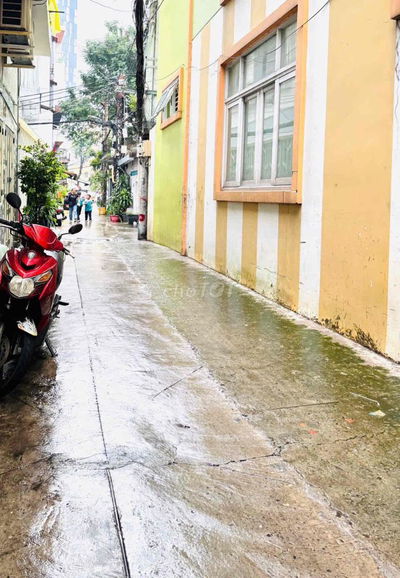 🚘KHU VIP KẾ BÊN CHUNG CƯ XỊN XÒ Q4 GIÁP Q1 - KHU RẤT AN NINH - 3 TẦNG