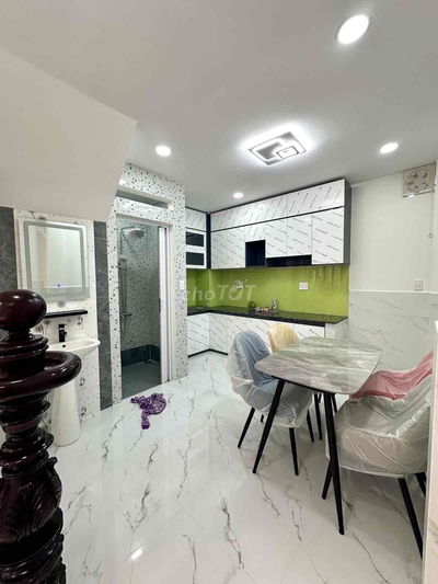 Bán nhà  3 lầu , 3Pn Mai Hắc Đế Quận 8 , 44m2 nở hậu chỉ 5,24 tỷ