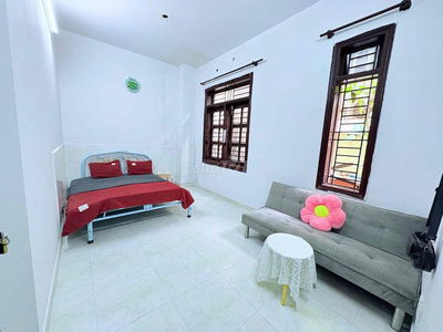 PHÒNG TRỆT CỬA SỔ THOÁNG MÁT WC CHUNG SẠCH SẼ Bình Lợi Bình Thạnh