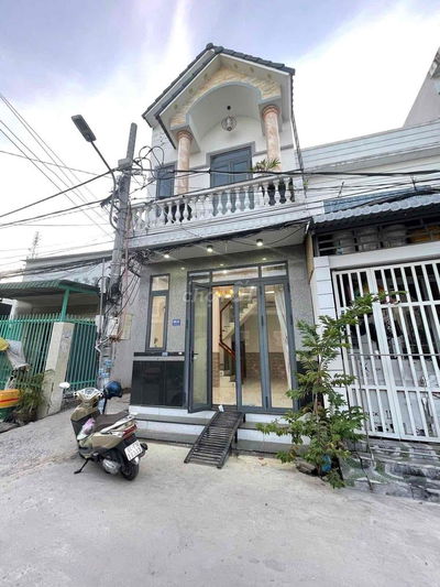 Nhà lầu 2 phòng 2 máy lạnh hẻm Trần Vĩnh Kiết