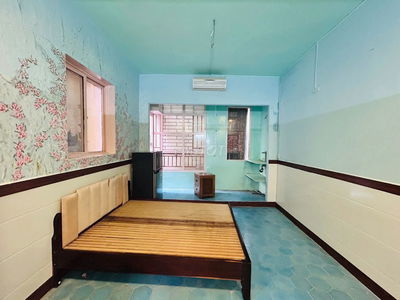 Cho thuê 2 phòng studio 50m2 - Lý Tự Trọng, sau chợ Bến Thành.