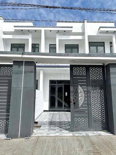 NHÀ NGAY CÂY XĂNG ĐỨC HƯNG- CÁCH ĐỒNG KHỞI 100M