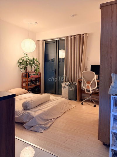 PHÒNG ĐẸP FULL NỘI THẤT BALCON NGÃ 4 HÀNG XANH