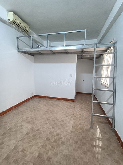 Phòng trọ máy lạnh + quạt (17m2+8m2 gác) Giá 4triệu/tháng (02 người)