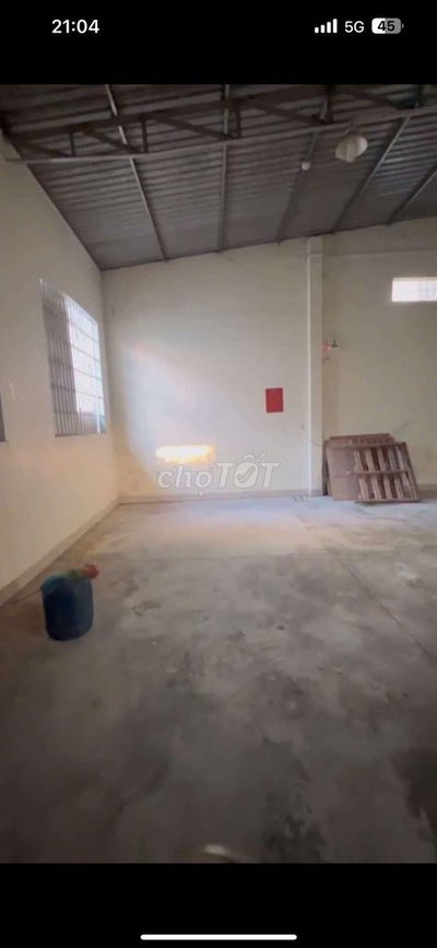 Cho thuê mặt bằng kinh doanh có kho phía sau 500m2 20tr