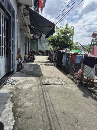 Nền Đất Thổ Cư 4 x 10m Ngay Ngã Ba Tân Kim . Sổ Hồng Riêng Xây Dựng TD