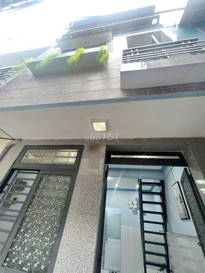 🔴 Nhà 3 tầng gần MT Phạm Thế Hiển P6Q8. Giá 2,78 tỷ TL