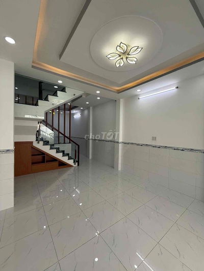 NHÀ MỚI CỨNG CÁP 45m2 - Hẻm Xe Hơi - TRỆT LẦU 2PN 3WC