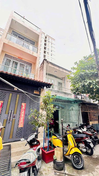 Nhà 2 tầng 3,8*10m Bình Đông Phường 11 Quận 8 giáp Quận 5 chỉ hơn 3Tỷ