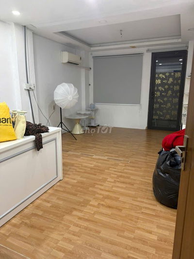 Trống P đường Nguyễn thiện thuật , Q3 •> 3tr5