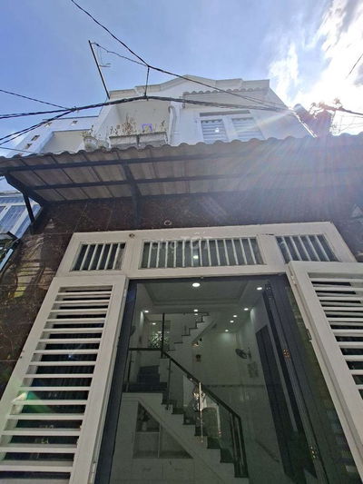 Trung tâm phường 16 gò vấp -32m2 -2 tầng - 2 phòng ngủ - full nội thất