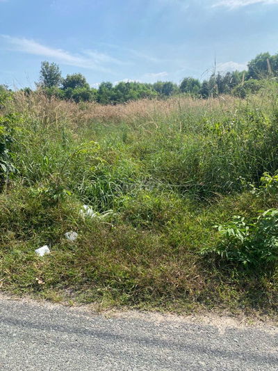 cần bán gấp lokc 9 lô đã có sổ sẵn tại nhuận đức.giá cự rẻ