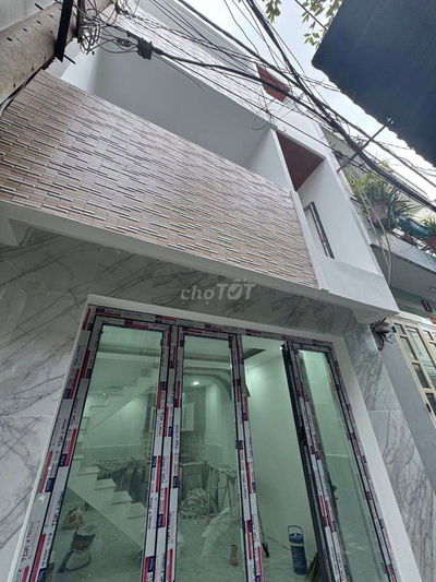 NHÀ ĐẸP LÒ GỐM Q.6 DTSD 62M2 - 3 TẦNG - GIÁ TL.