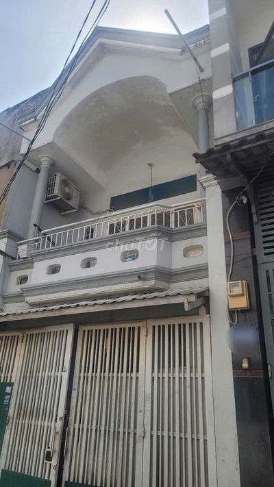 Bán nhà 2 tầng BTCT, hẻm xe tải 6m thông, ngay Aeon Mail , nhỉnh 4 tỷ