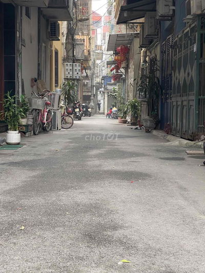 Bán gấp nhà 3 Tầng, DT 64m², Thôn Cầu Thăng Long, gần Cầu Thăng Long